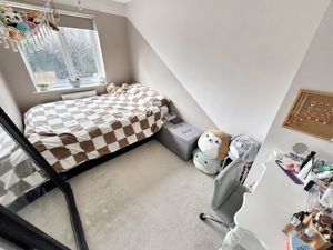 Bedroom- click for photo gallery